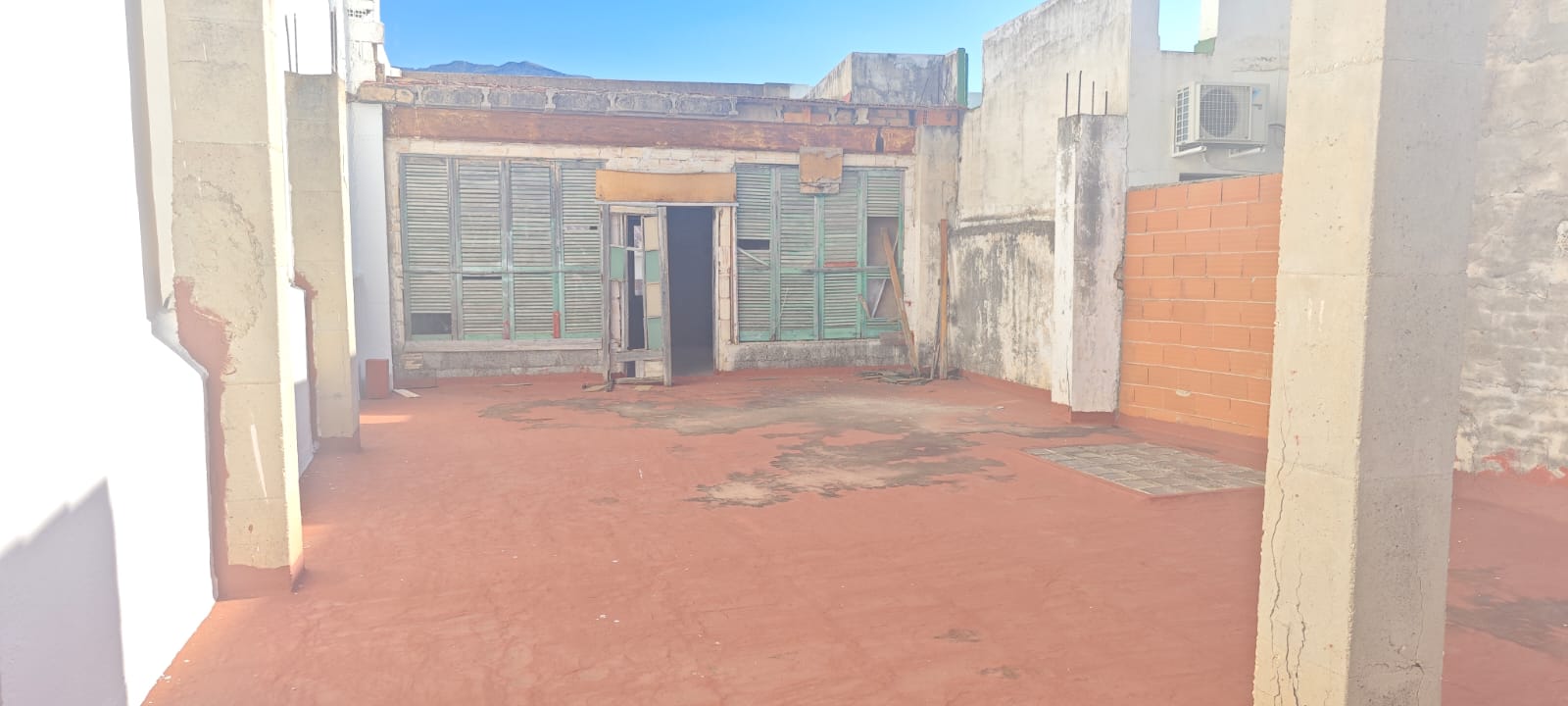 CASA DE PUEBLO para RECONSTRUIR hasta 414,25m2 "AL LADO C/ LORETO"