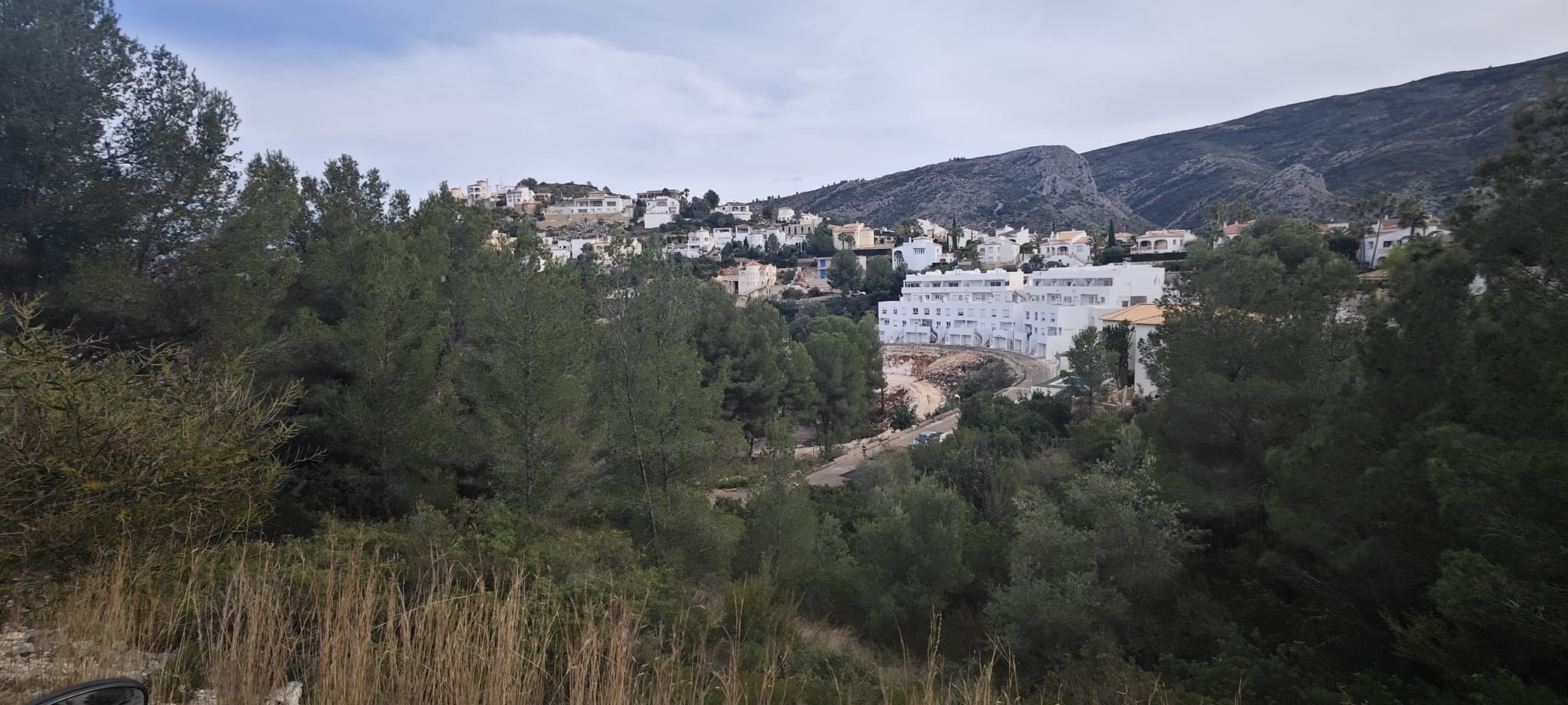 PARCELA URBANIZABLE DE 1.061m2 EN MONTESOLANA 