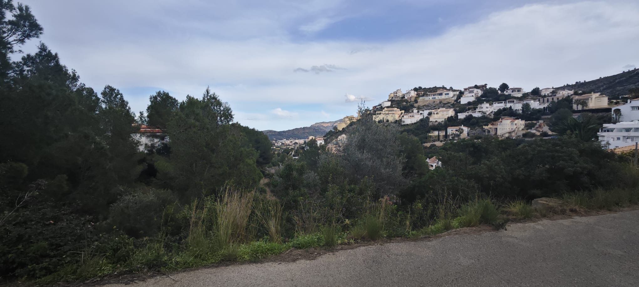 PARCELA URBANIZABLE DE 1.061m2 EN MONTESOLANA 