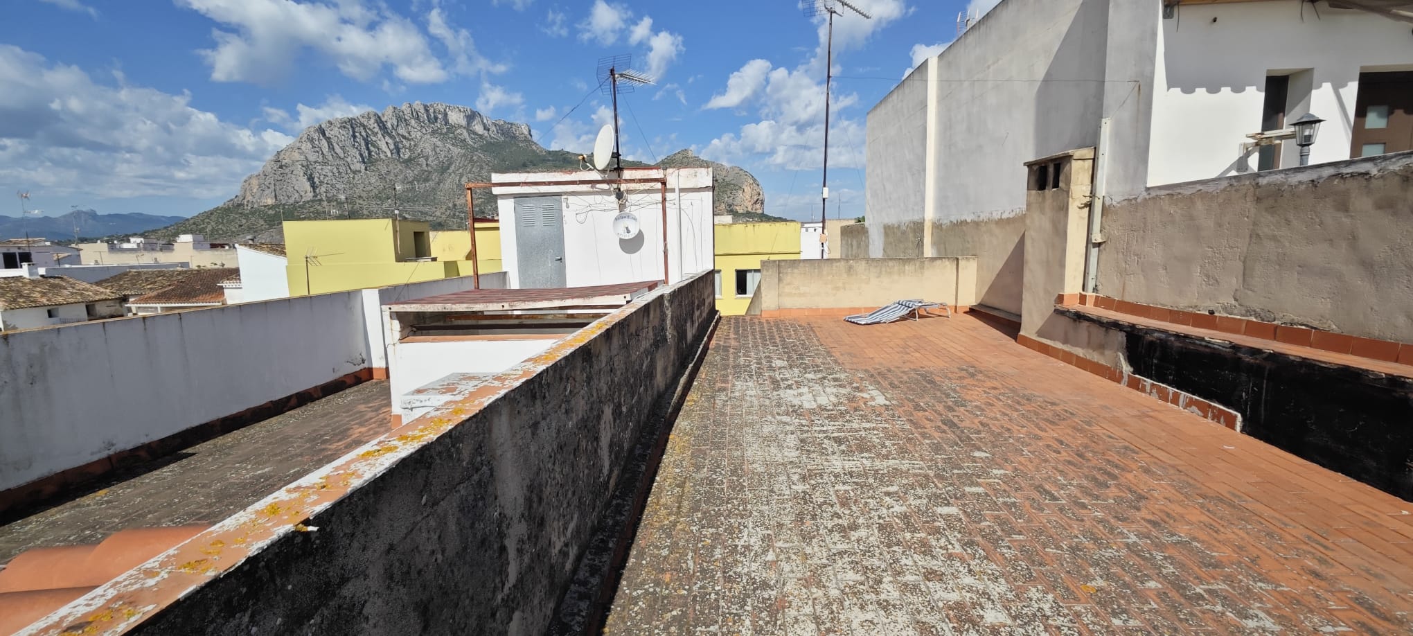 CASA DE PUEBLO MUY CENTRICA EN EL VERGEL / Realizamos la AutoRenovacion