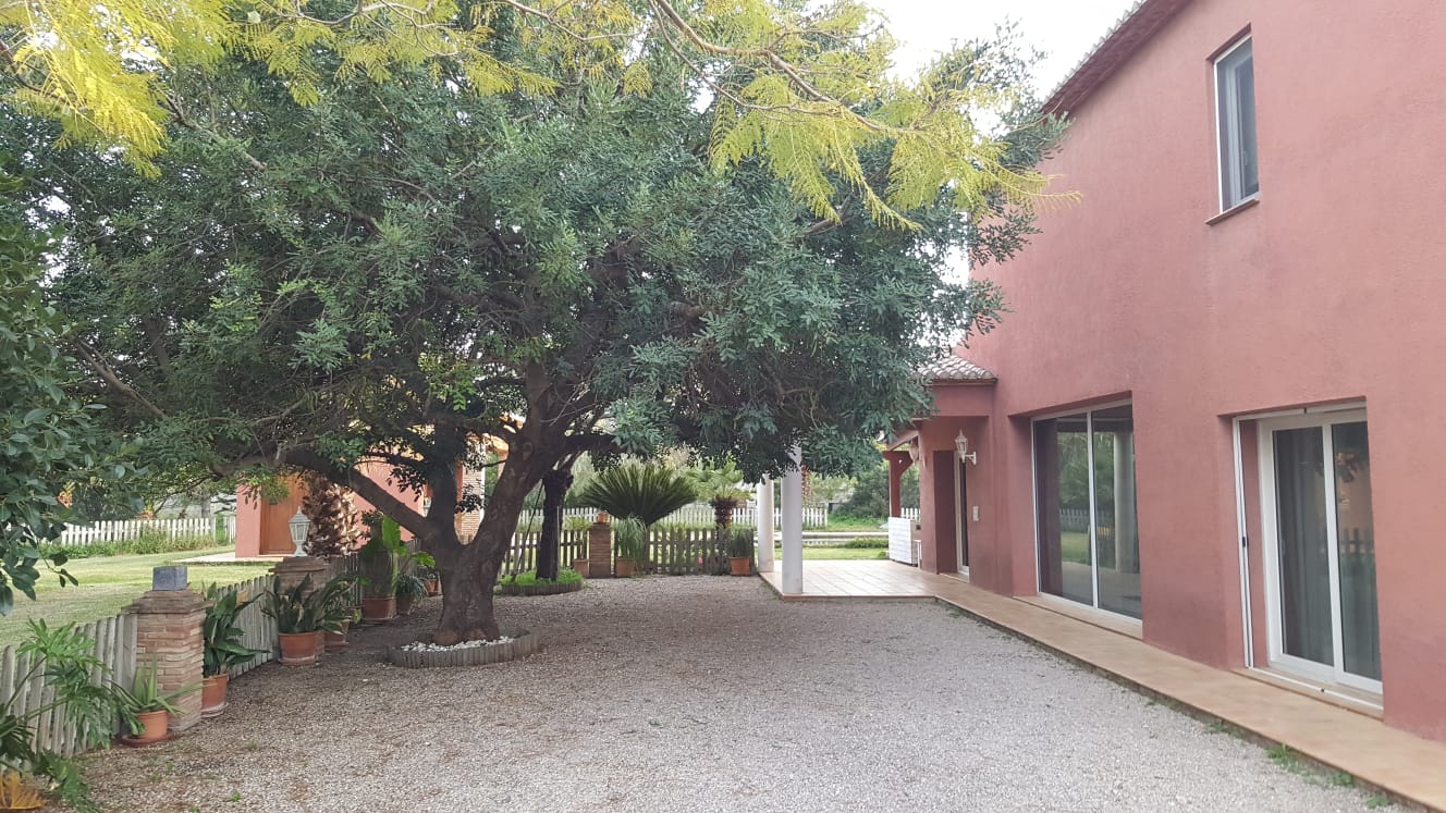 MAISON DE CAMPAGNE À ONDARA